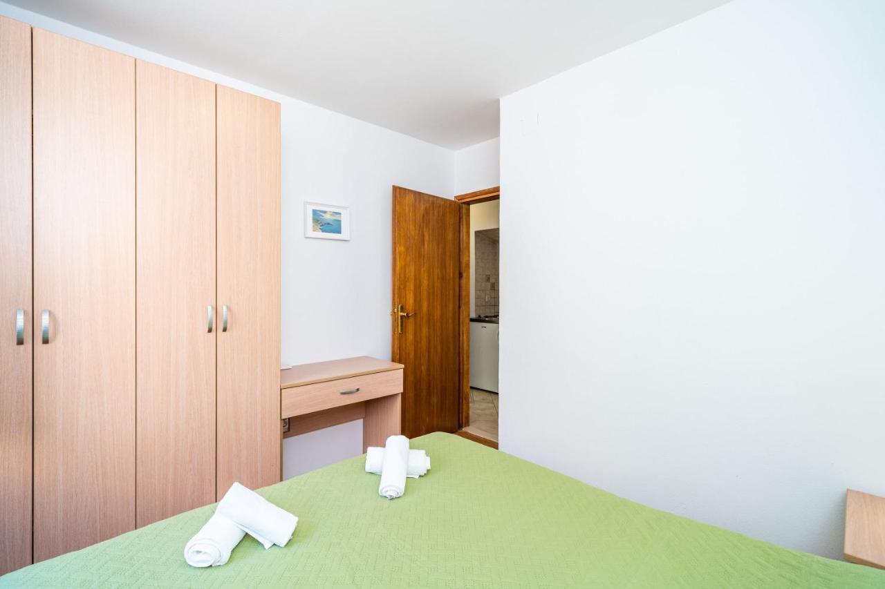 Central Apartment With Terrace Dubrovnik Exterior photo